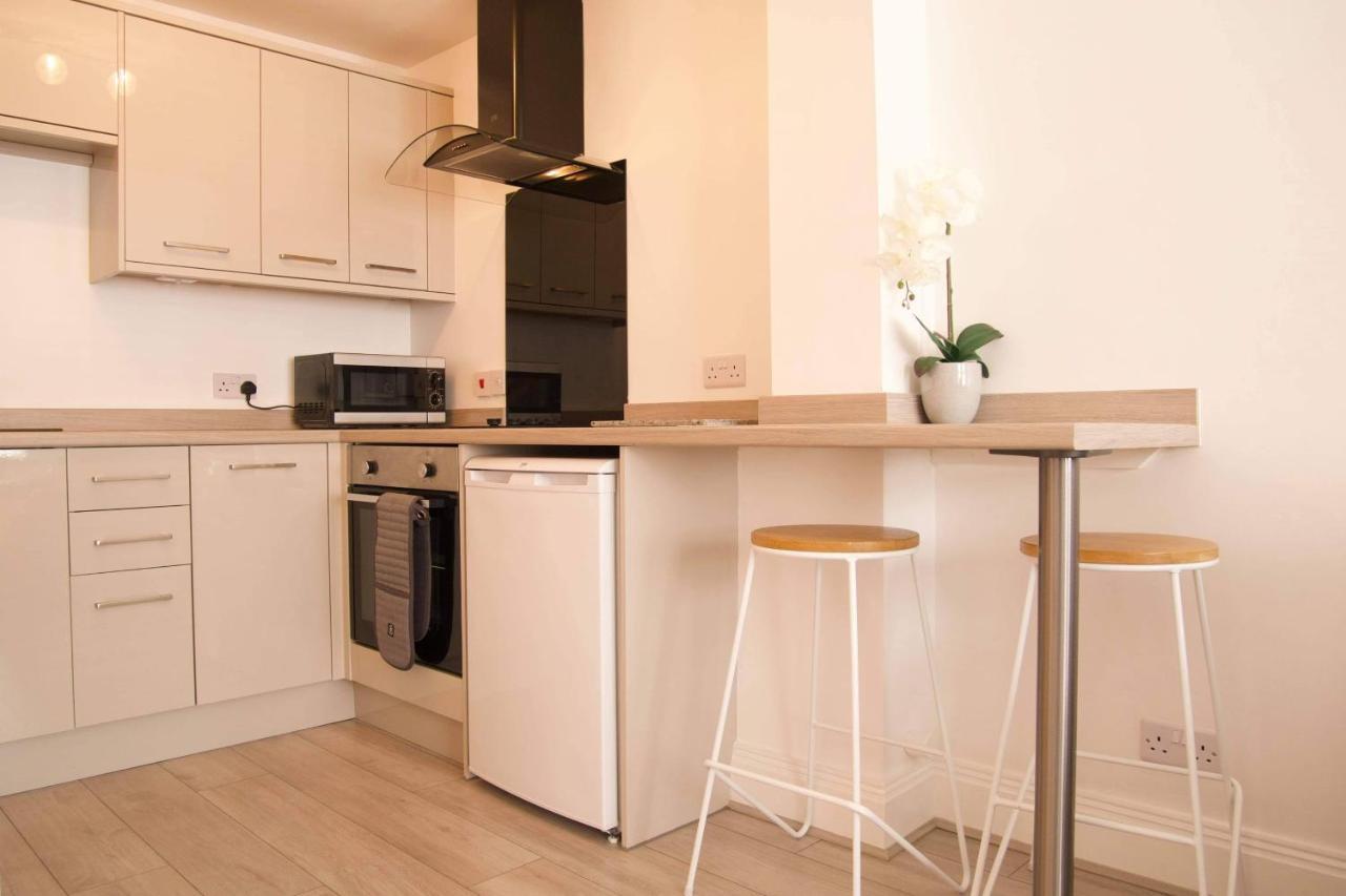 York City Centre, Recently Renovated 2 Bedroom Flat Екстер'єр фото