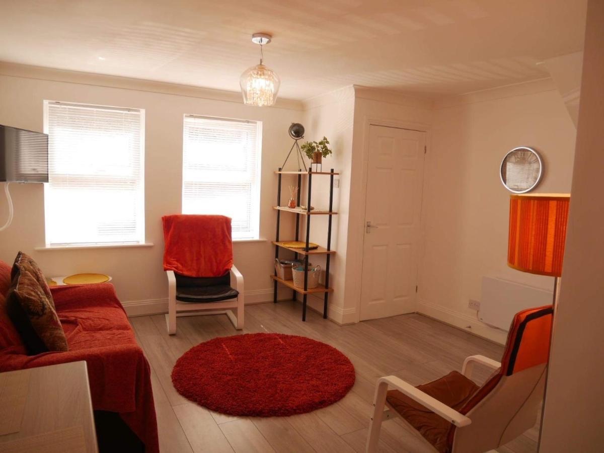 York City Centre, Recently Renovated 2 Bedroom Flat Екстер'єр фото
