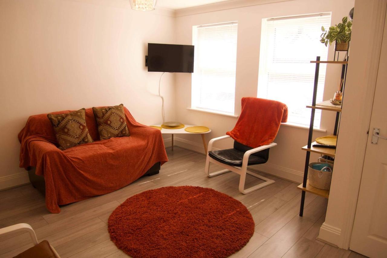 York City Centre, Recently Renovated 2 Bedroom Flat Екстер'єр фото