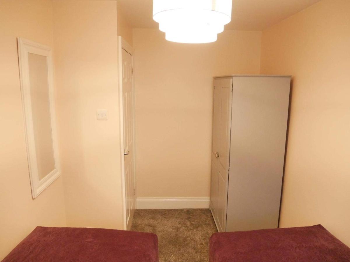 York City Centre, Recently Renovated 2 Bedroom Flat Екстер'єр фото