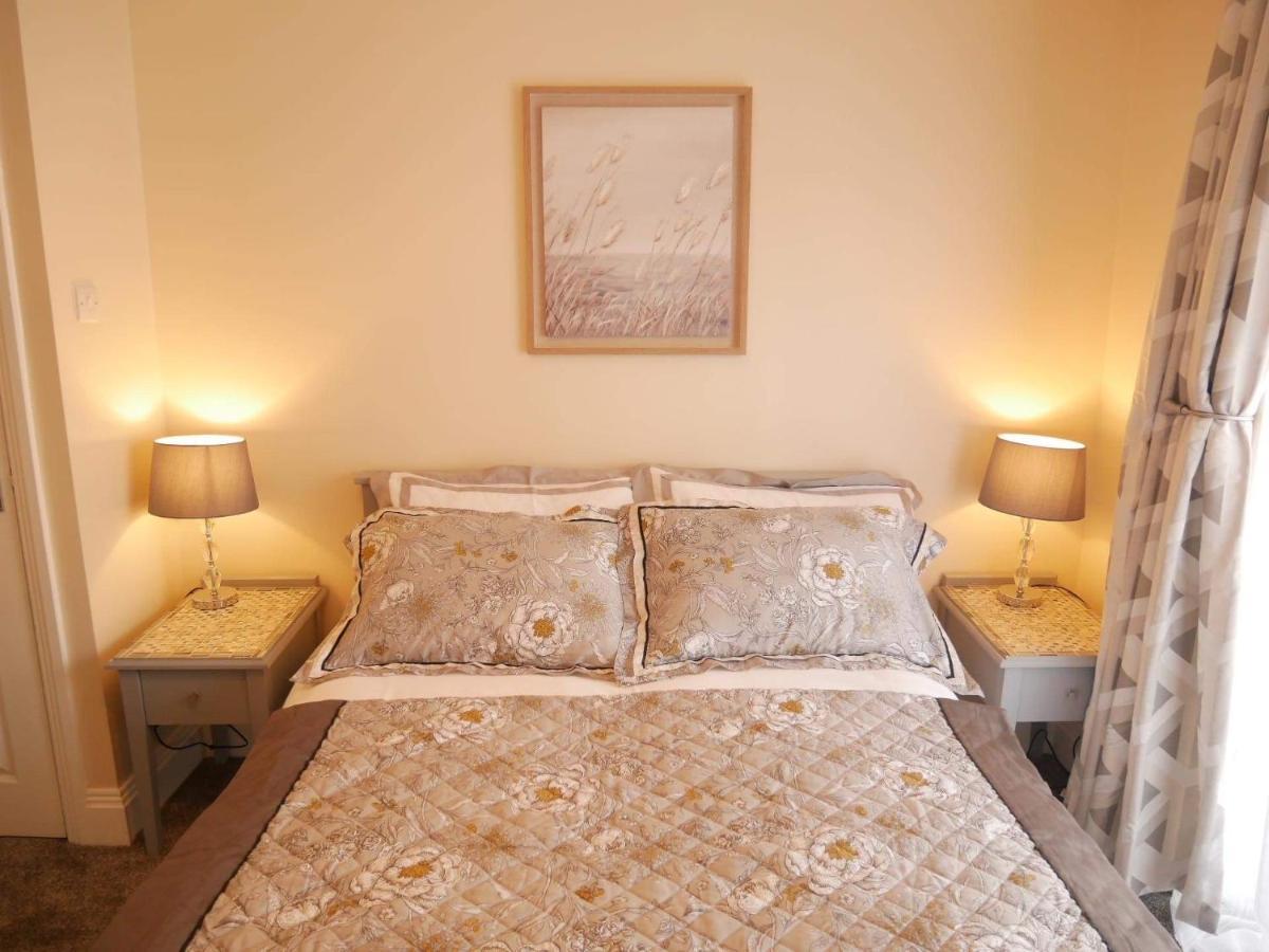 York City Centre, Recently Renovated 2 Bedroom Flat Екстер'єр фото